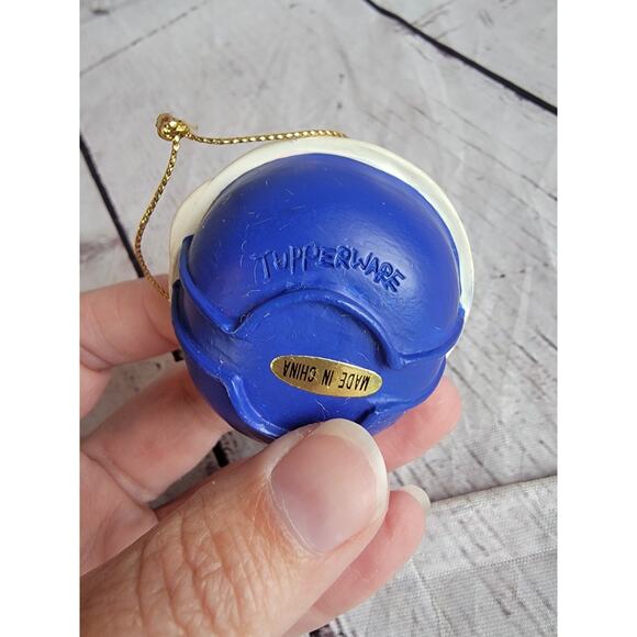 Remarkabowl Tupperware Elf Plastic Ornament - Picture 4 of 5